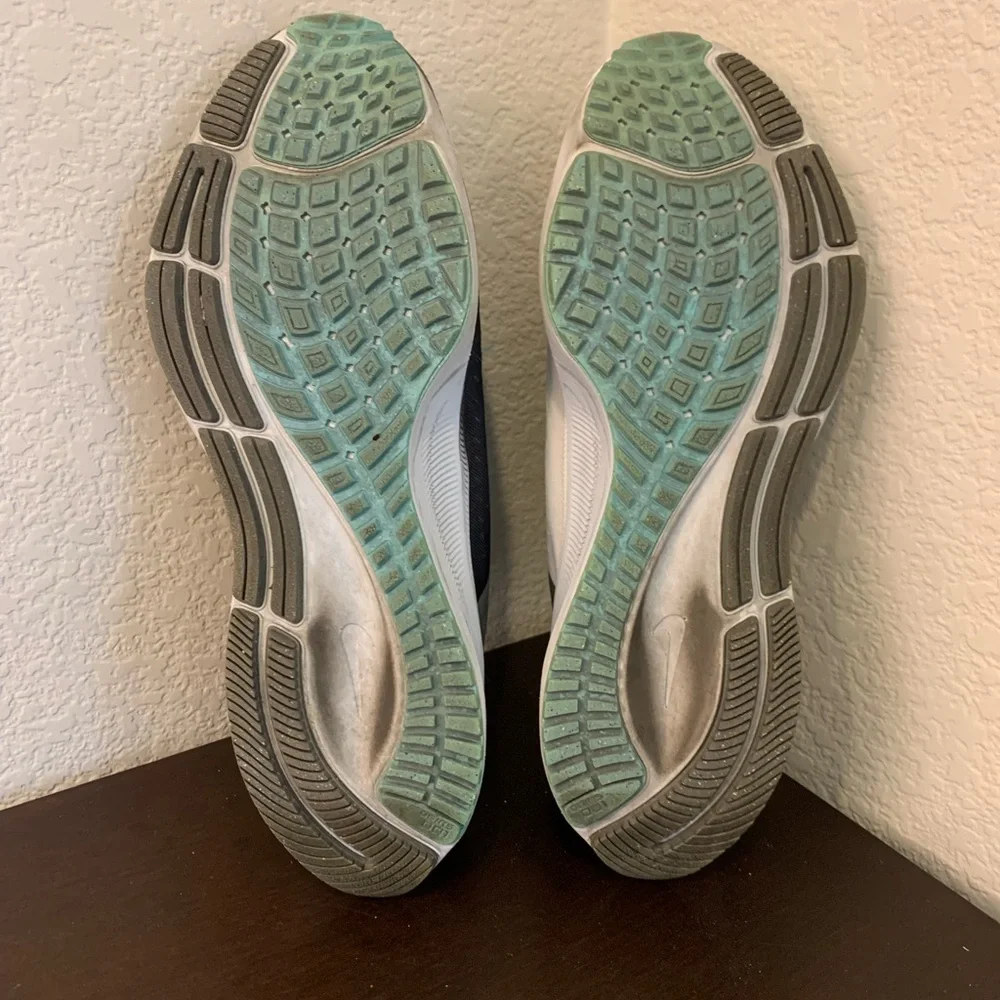 Nike Air Zoom Pegasus 38 Limited Edition Women's Size 6.5